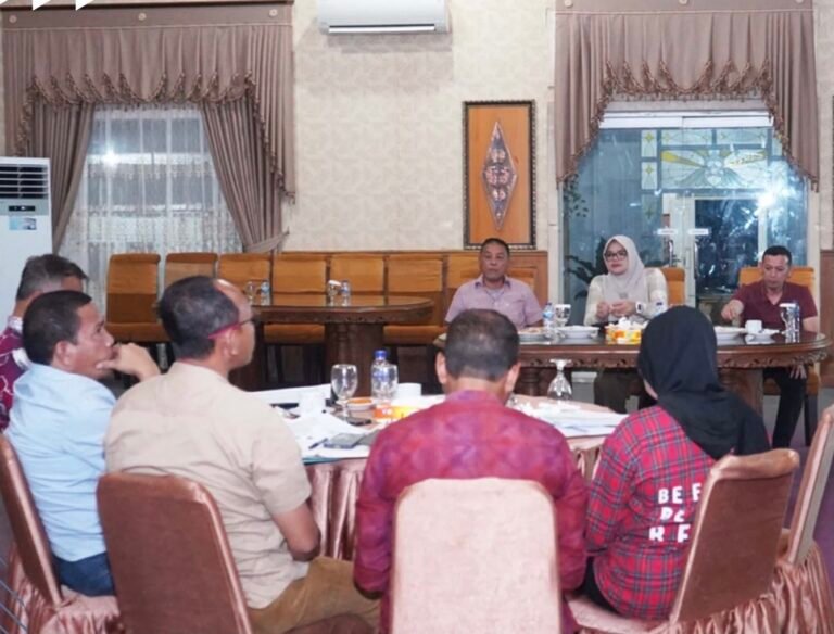Bupati Tanjabtim Pimpin Rapat Percepatan Program Kerja dan Target Kinerja Pemkab