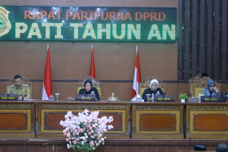 DPRD Tanjab Timur Gelar Paripurna Penyampaian Nota Pengantar LKPJ Bupati Tahun Anggaran 2025